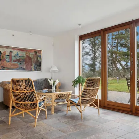 Cozy In With Wifi Holiday home